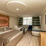 Hotell Linda Expo Palace